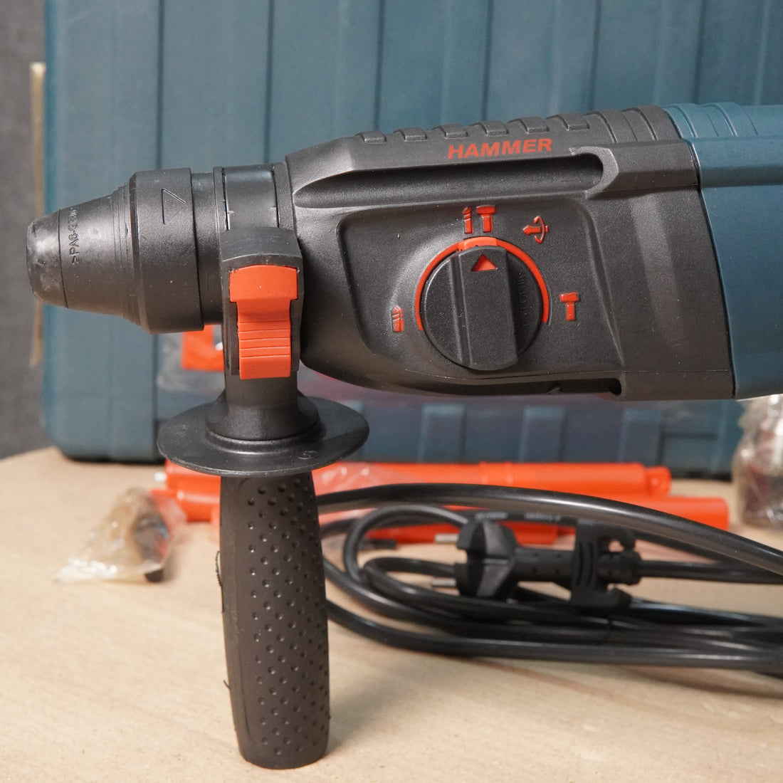 Boosch Hilty Drill Machine 26mm with Tools